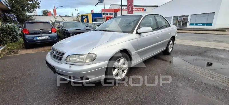 2001 Opel Omega