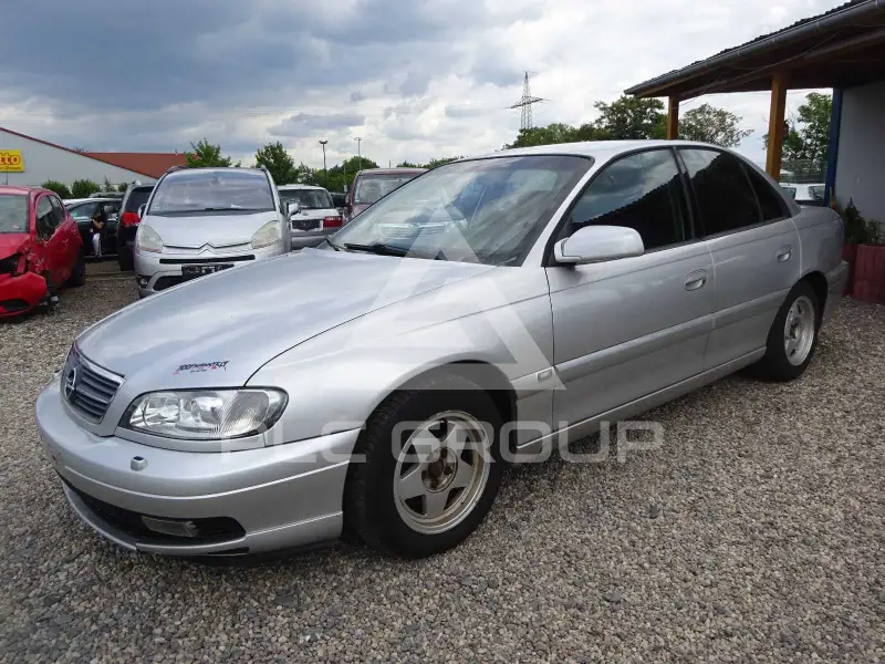 2001 Opel Omega