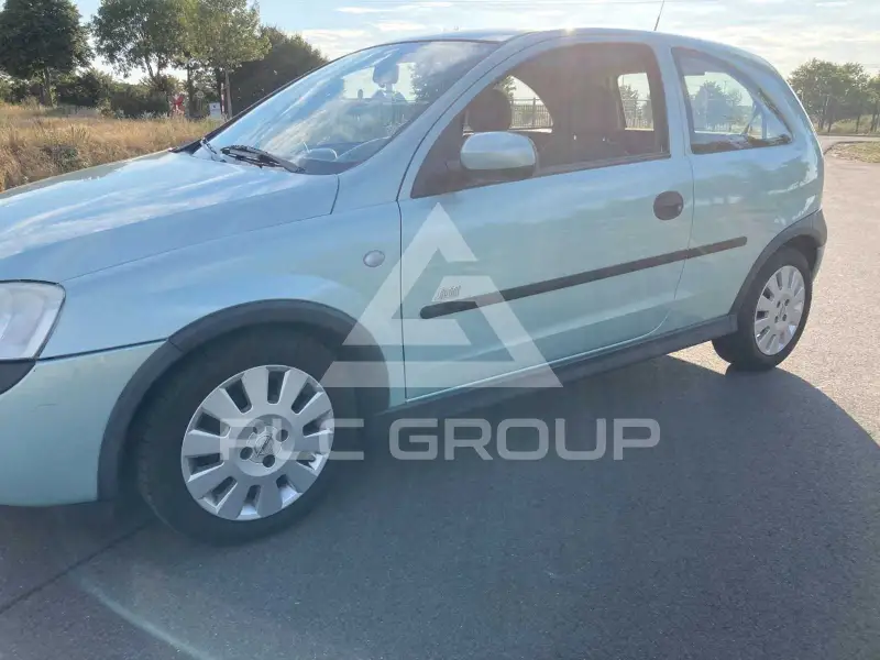 2001 Opel Corsa
