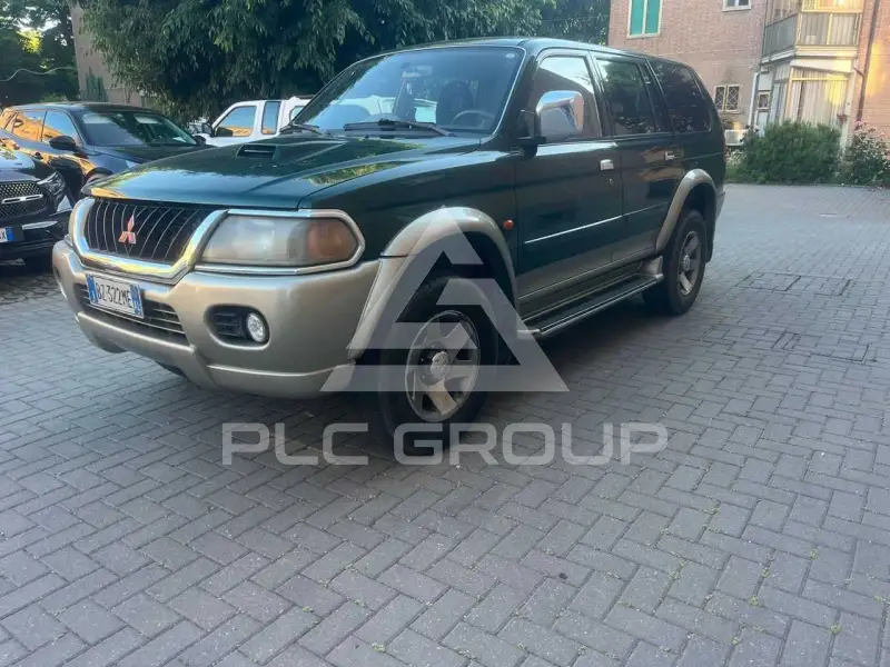 2002 Mitsubishi PAJARO