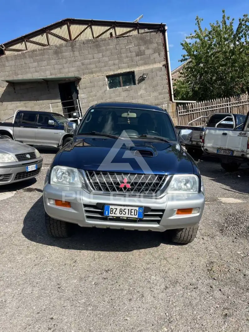 2002 Mitsubishi L200