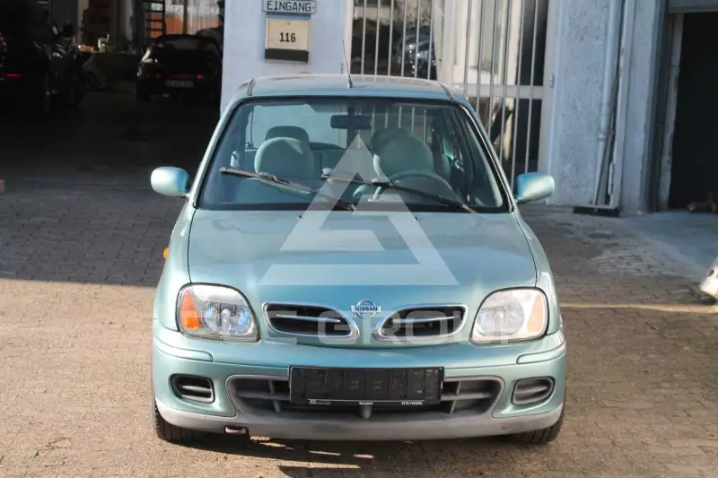 2002 Nissan MICRA