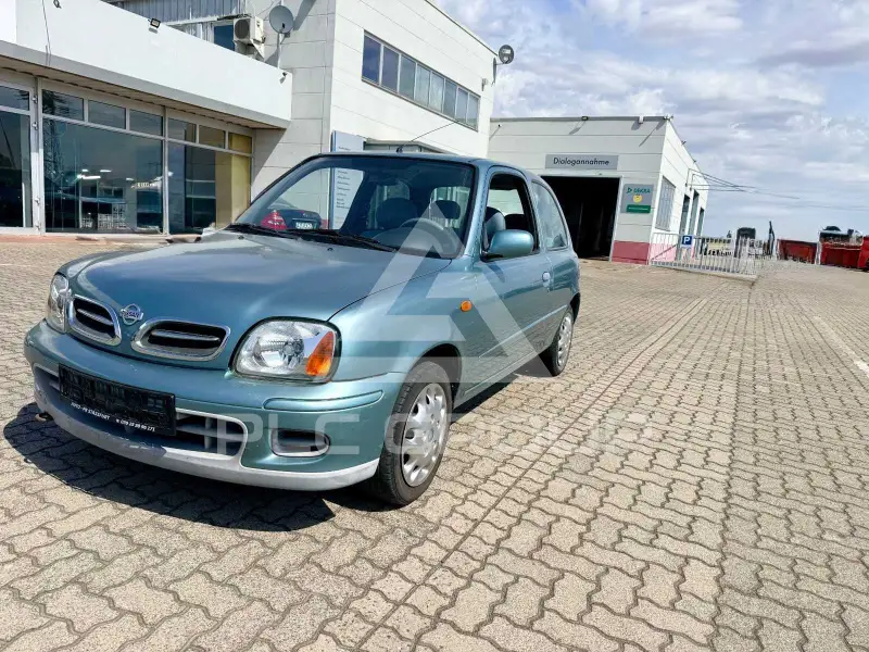 2002 Nissan MICRA