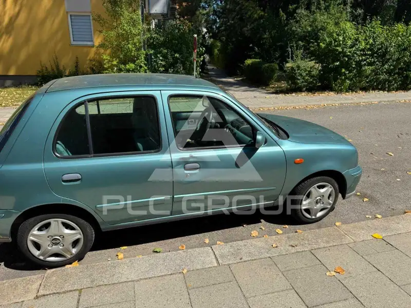 2002 Nissan MICRA
