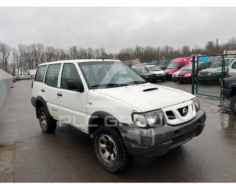 2002 Nissan Terrano