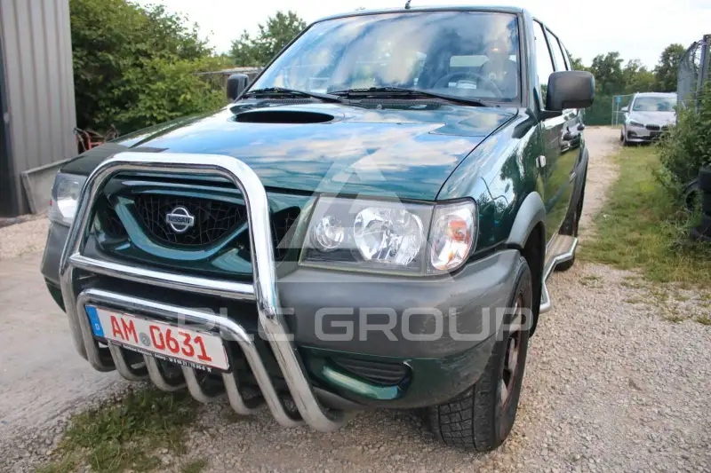2002 Nissan Terrano