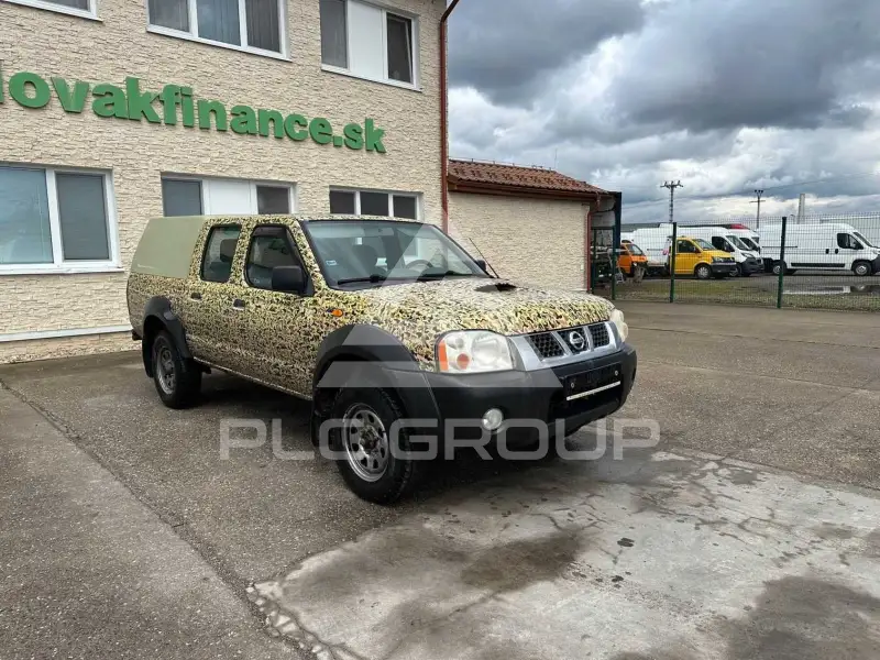 2002 Nissan Navara