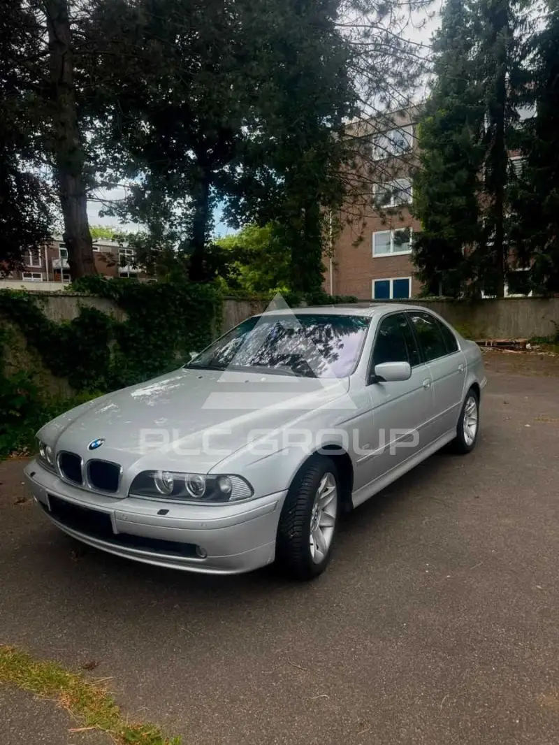 2002 BMW 525
