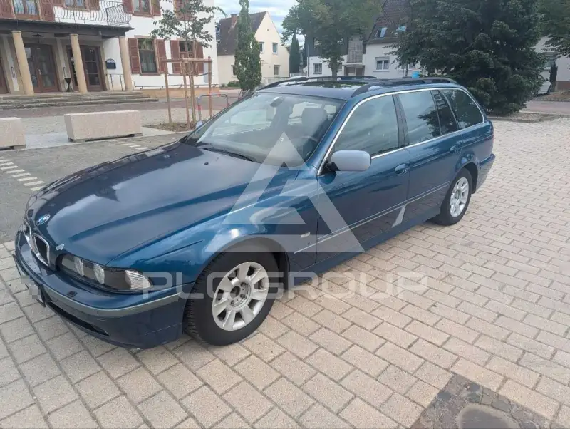 2002 BMW 525