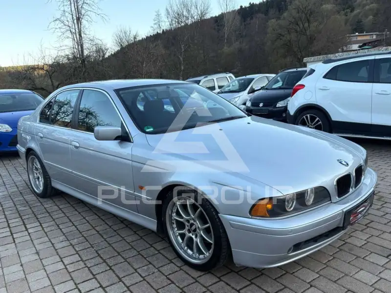 2002 BMW 525
