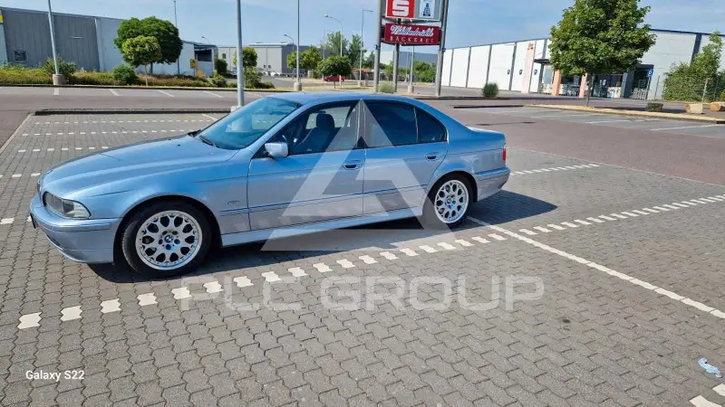 2002 BMW 525