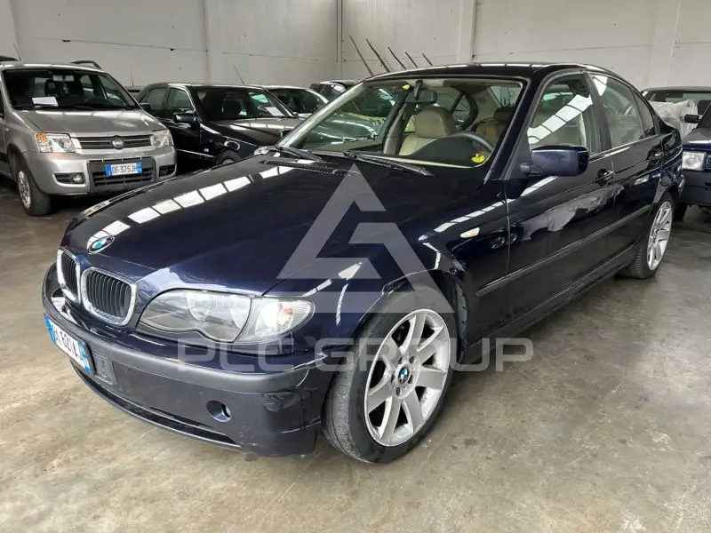 2002 BMW 320