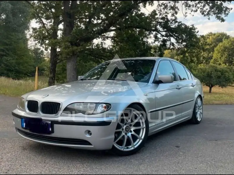 2002 BMW 320