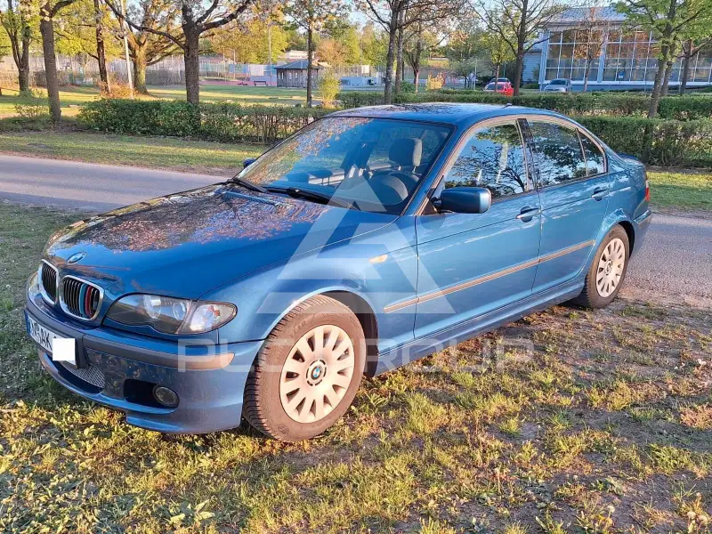2002 BMW 320
