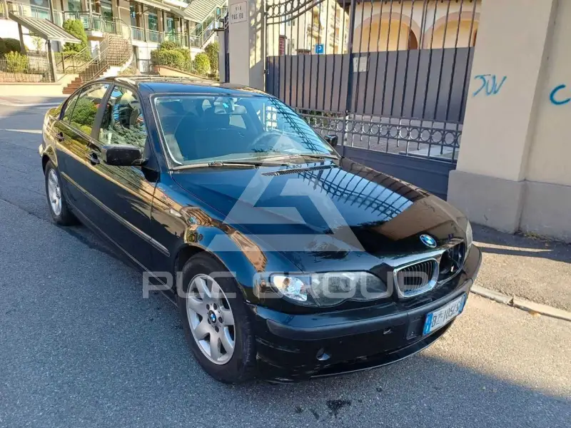2002 BMW 320