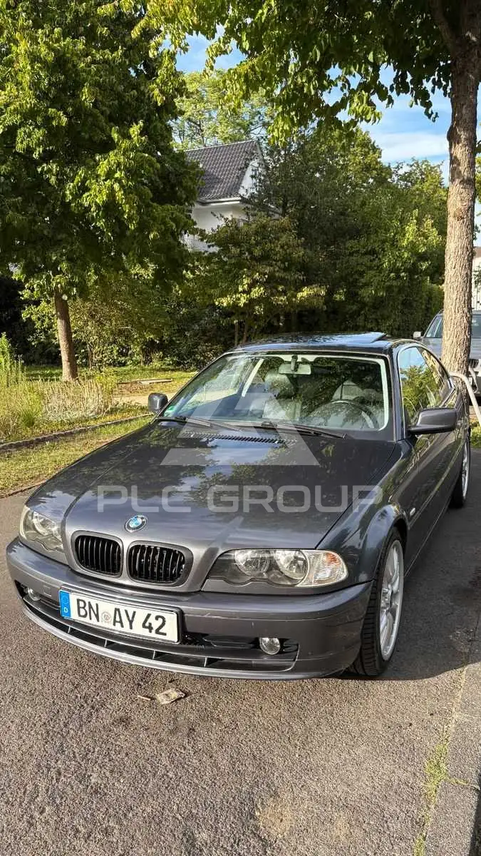 2002 BMW 320