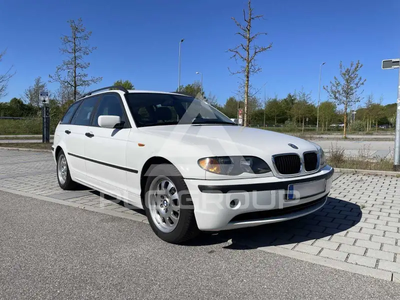 2002 BMW 320