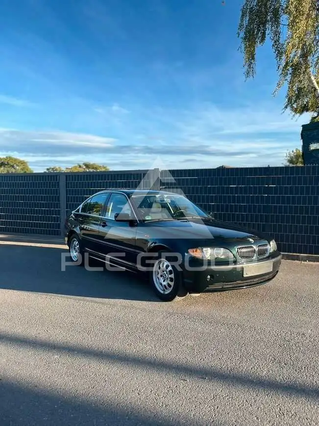 2002 BMW 320