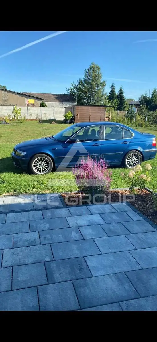2002 BMW 330