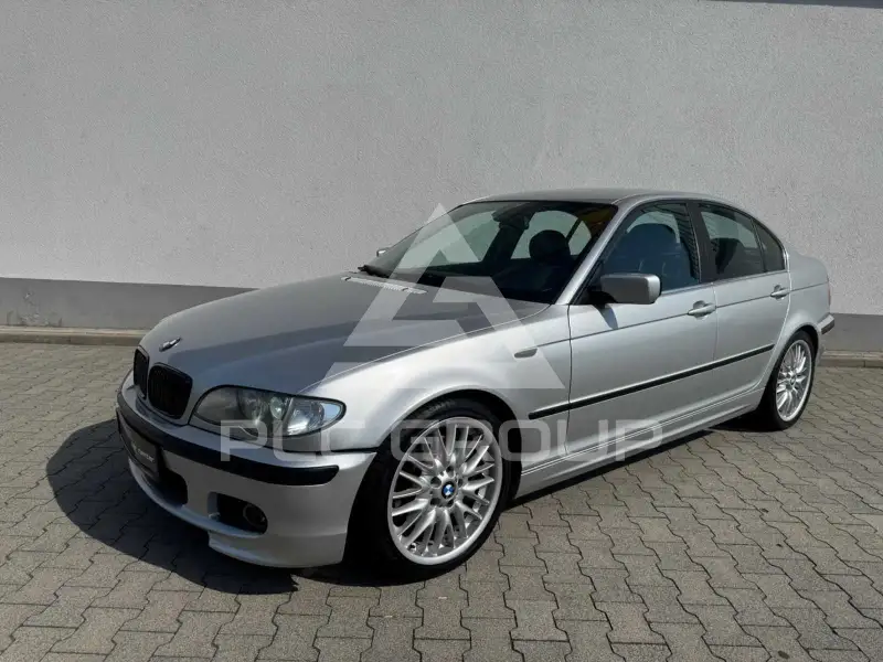 2002 BMW 330