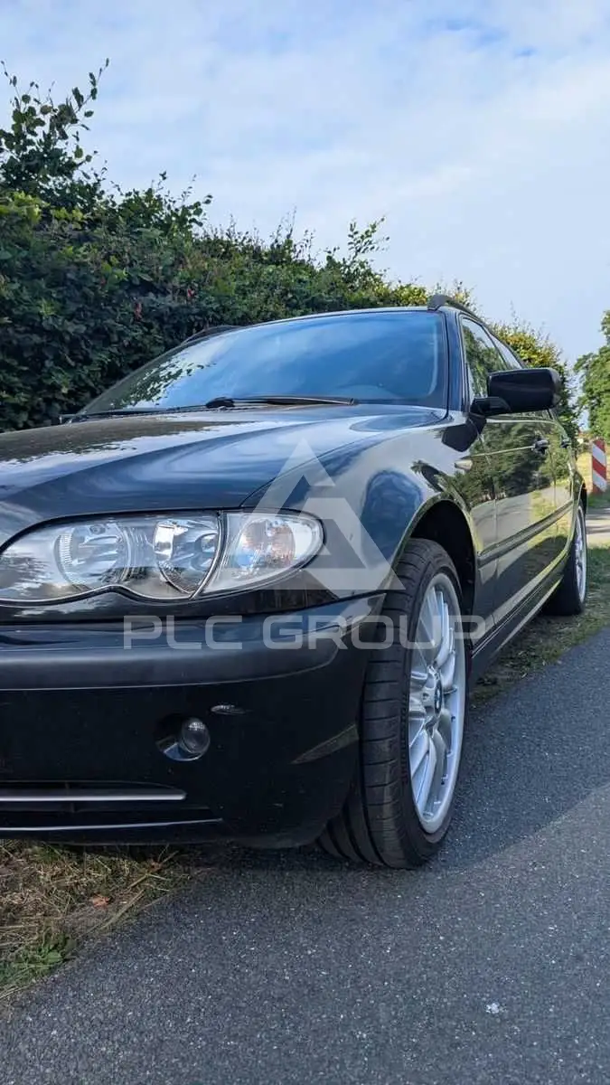 2002 BMW 330