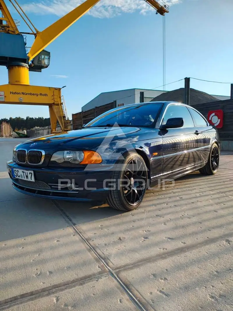 2002 BMW 330