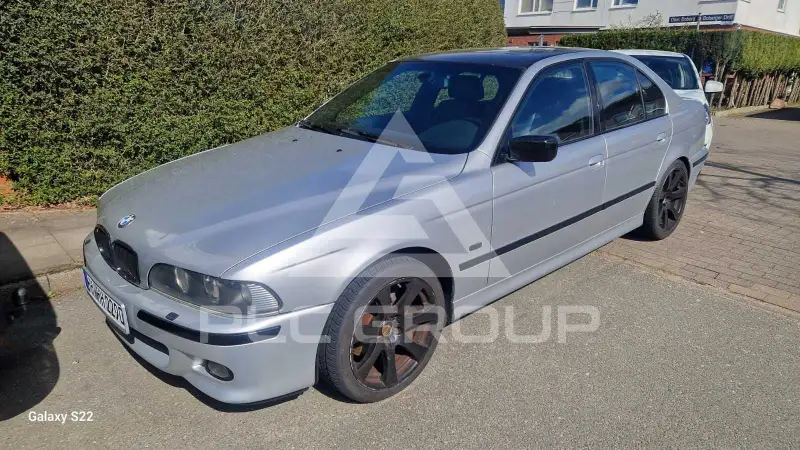 2002 BMW 540