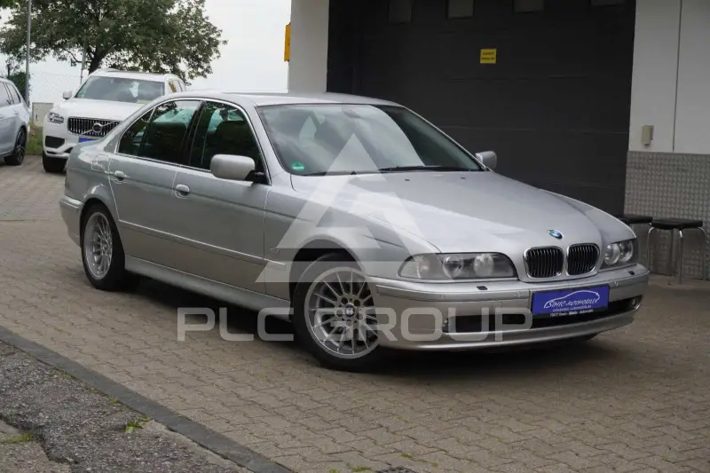 2002 BMW 540