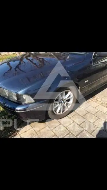 2002 BMW 520