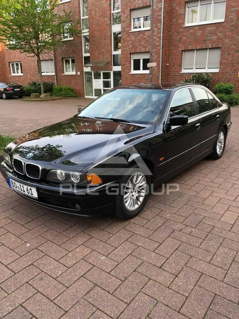 2002 BMW 520