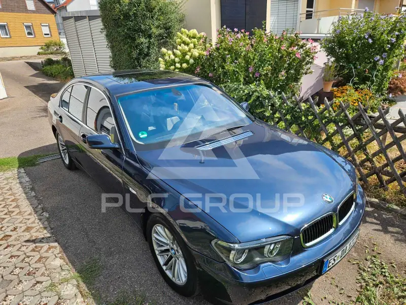2002 BMW 735
