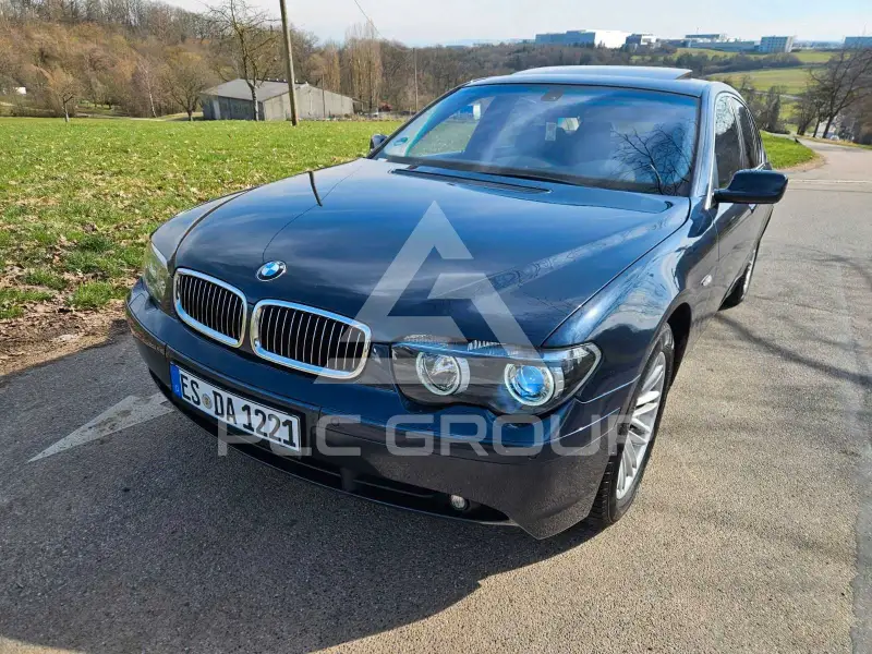 2002 BMW 735