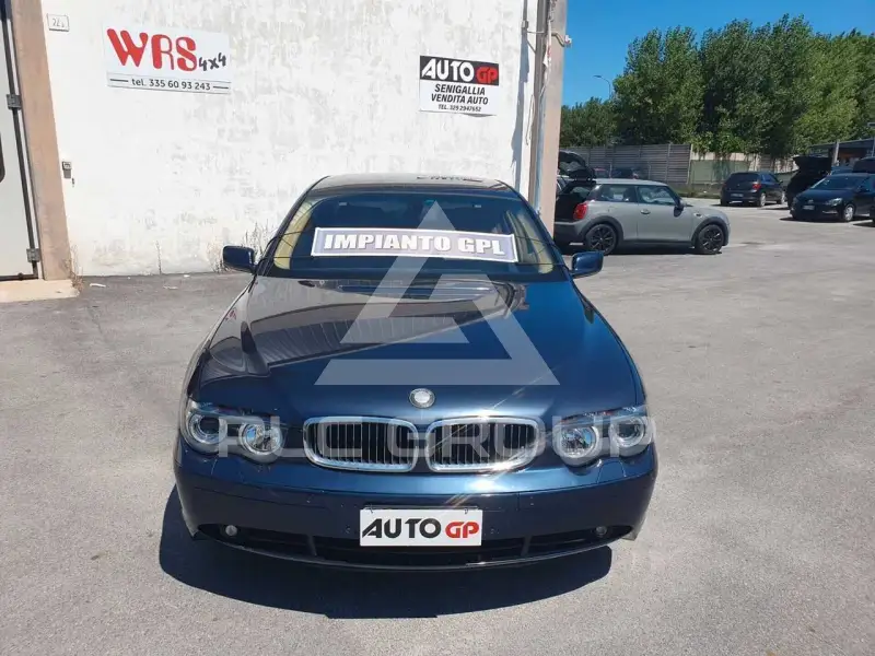 2002 BMW 735