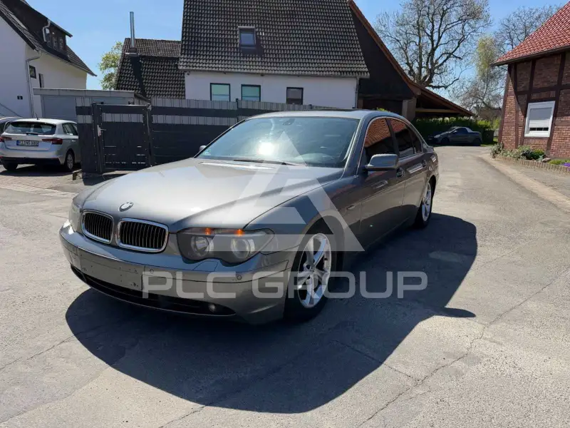 2002 BMW 735