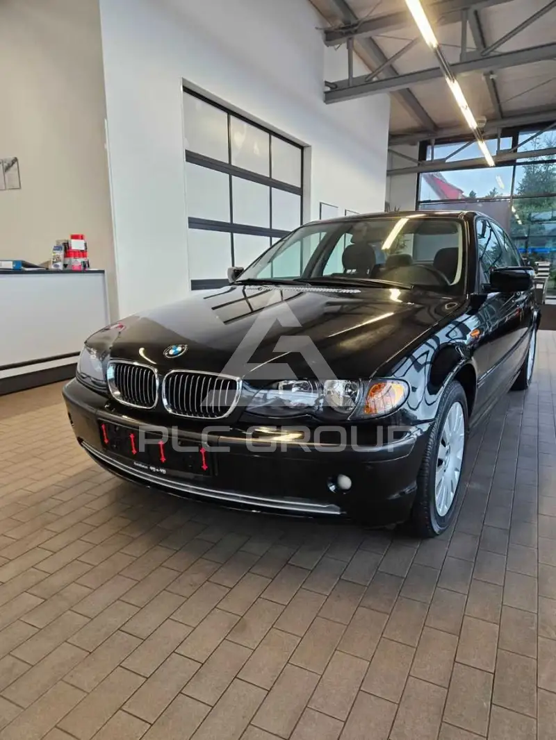 2002 BMW 318