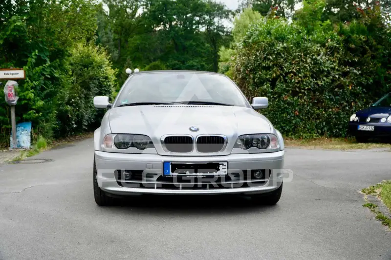 2002 BMW 318