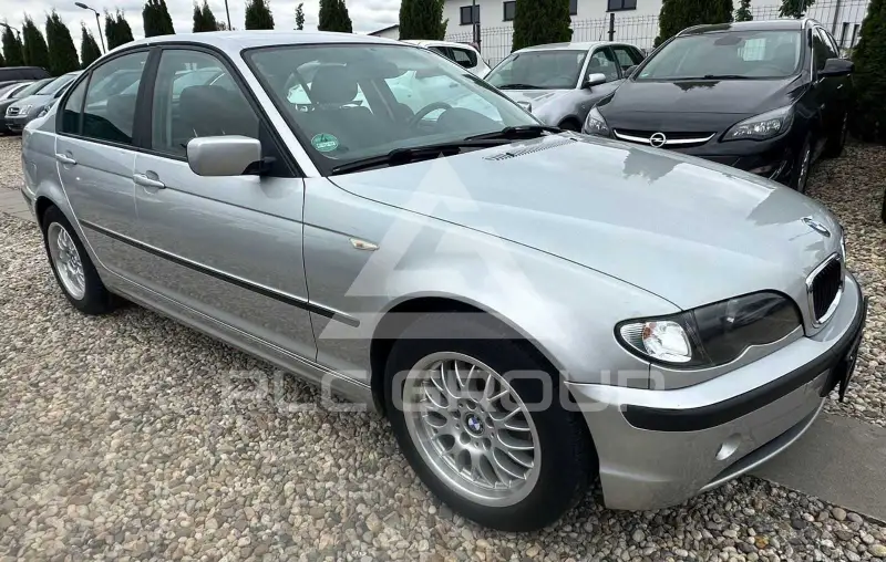 2002 BMW 318