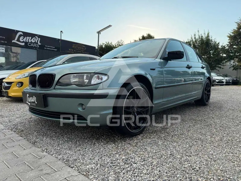 2002 BMW 318