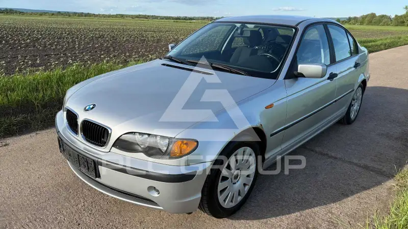 2002 BMW 318