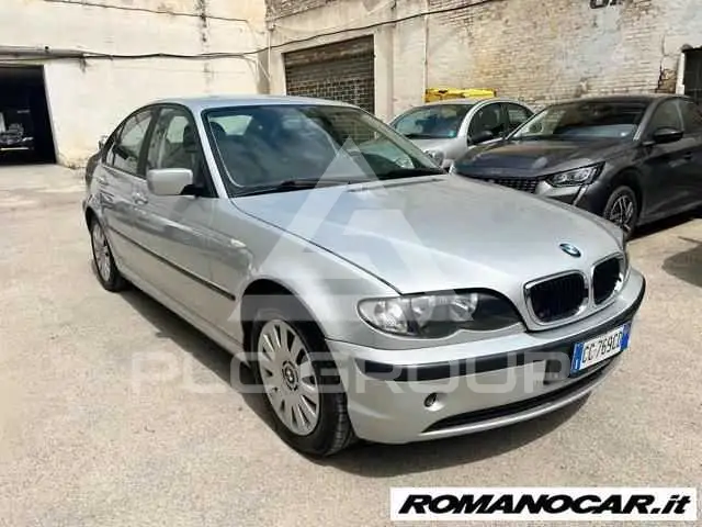 2002 BMW 318
