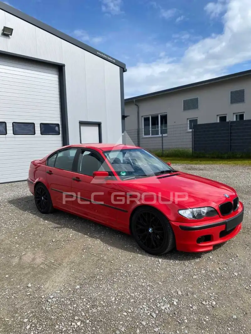 2002 BMW 318