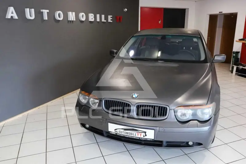 2002 BMW 745