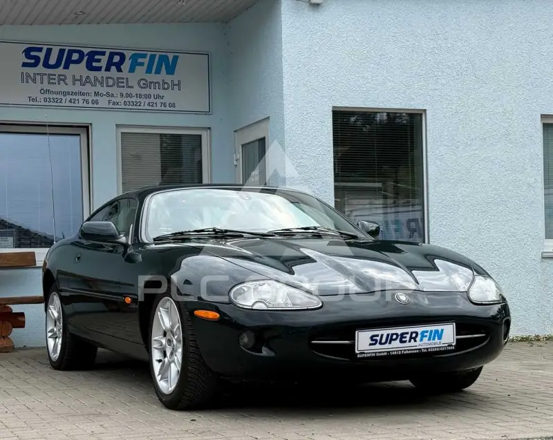 2002 Jaguar XK8