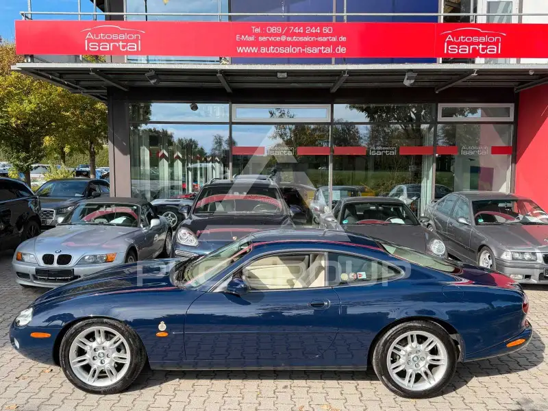 2002 Jaguar XK8