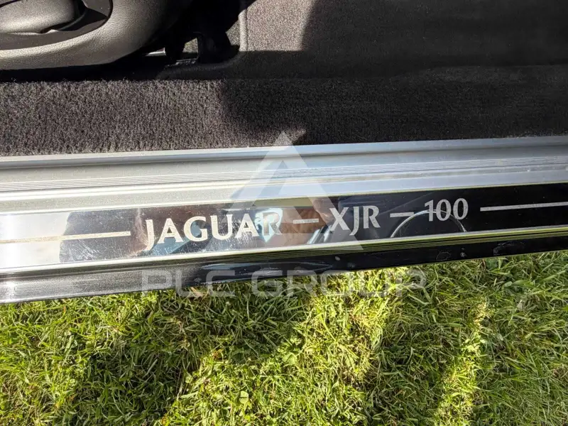 2002 Jaguar XJR