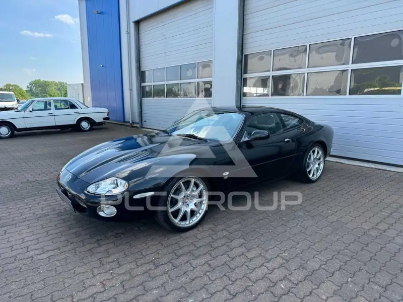 2002 Jaguar XKR