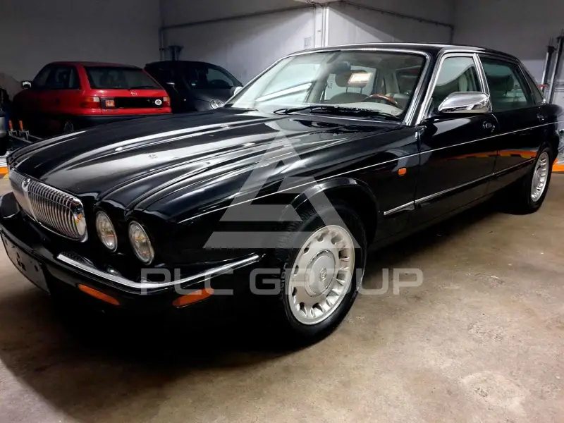 2002 Jaguar Daimler