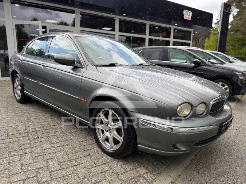 2002 Jaguar X-TYPE
