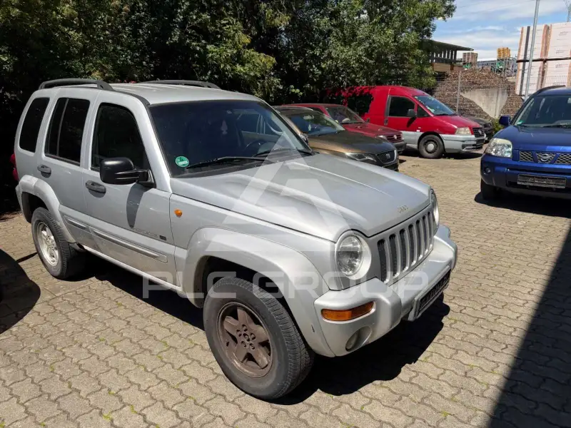 2002 Jeep CHEROKEE