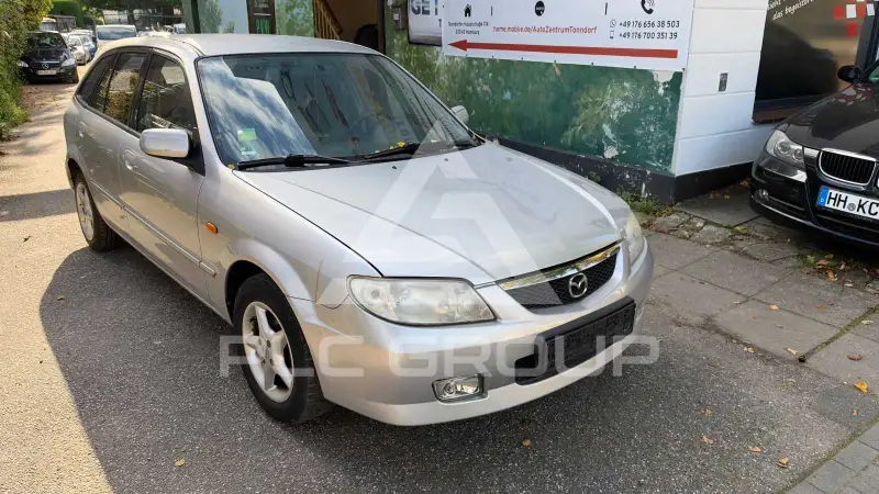 2002 Mazda 323